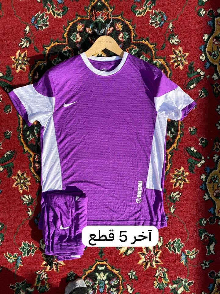 سلام عليكم شباب قطع فرديه سعر القطعه 5 الاف بدون طباعه ومتوفر طباعه حسب الطلب
باقي من كل مديل قطعه او قطعتين سعر القطعه ب ٥ الاف بدون طباعه للحجز والاستفسار مراسله الصفحه او مراسله واتساب ***********
