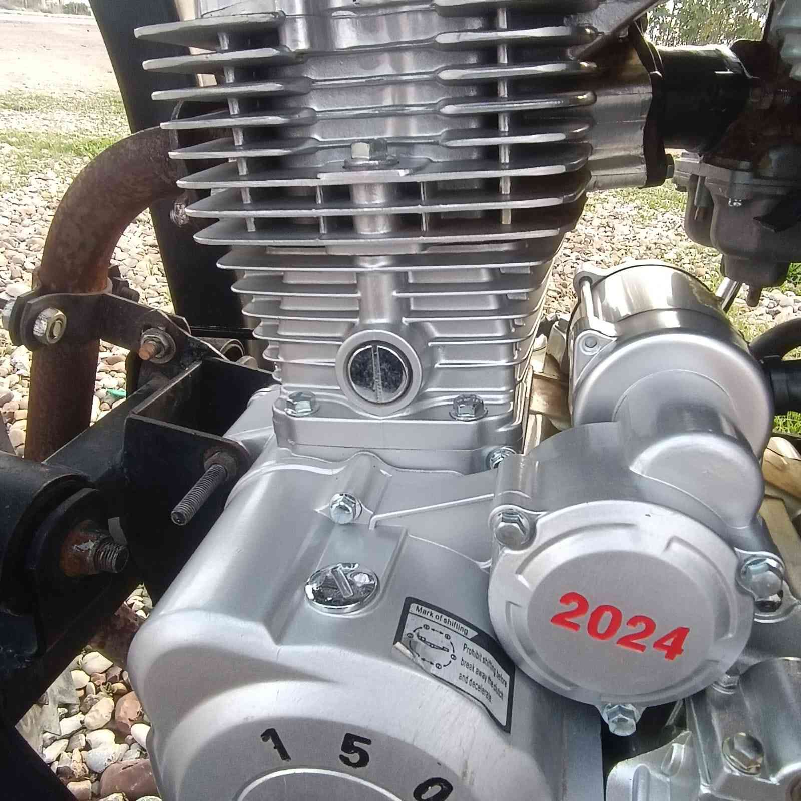 السلام عليكم للبيع موديل 21 أوراق كاملة7اوراق كمرك مكينة 24 تخم تاير للاستفسار الاتصال على الرقم ***********
