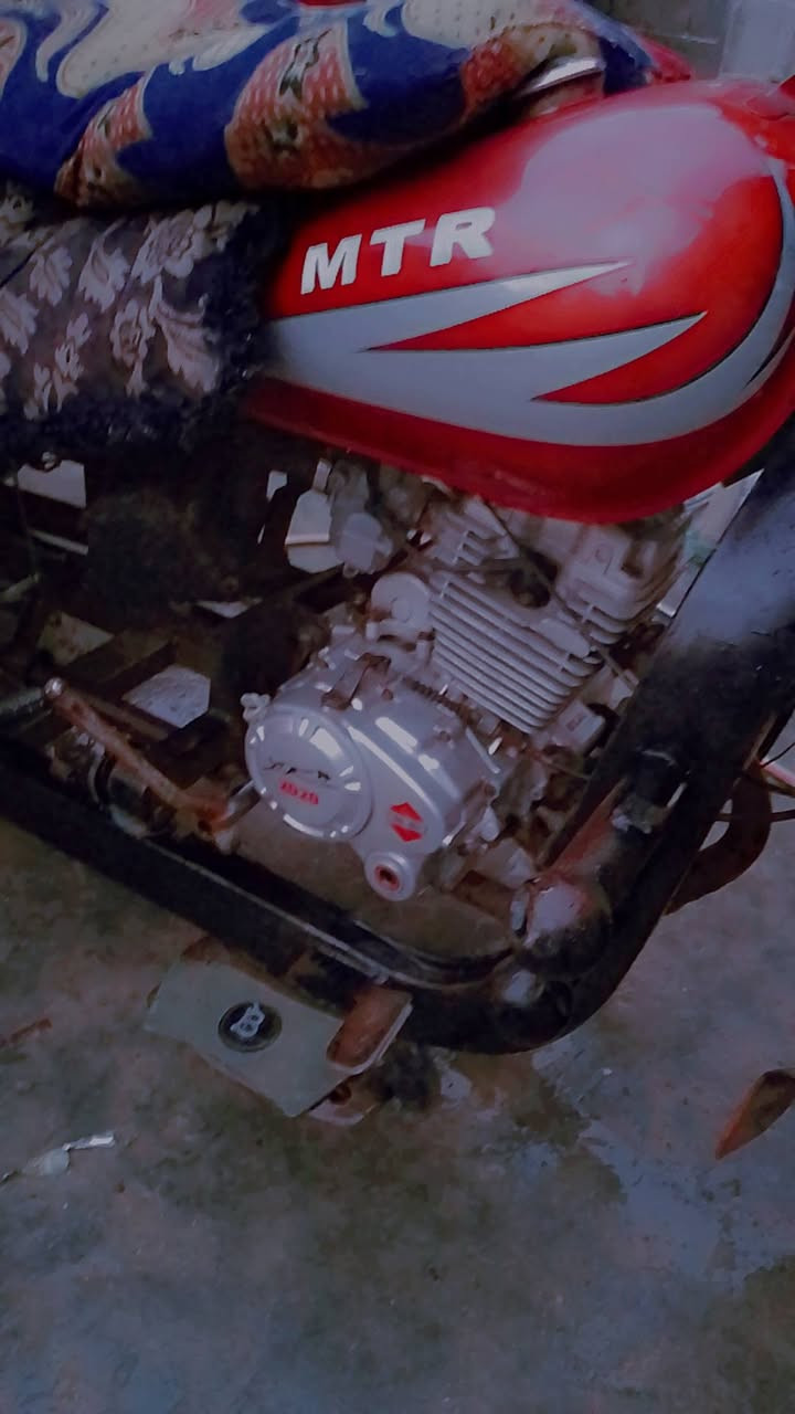 سلام عليكم  للبيع ستوته نضيفه سعر 550وبيه مجال لشراي   رقم الهاتف 
***********
