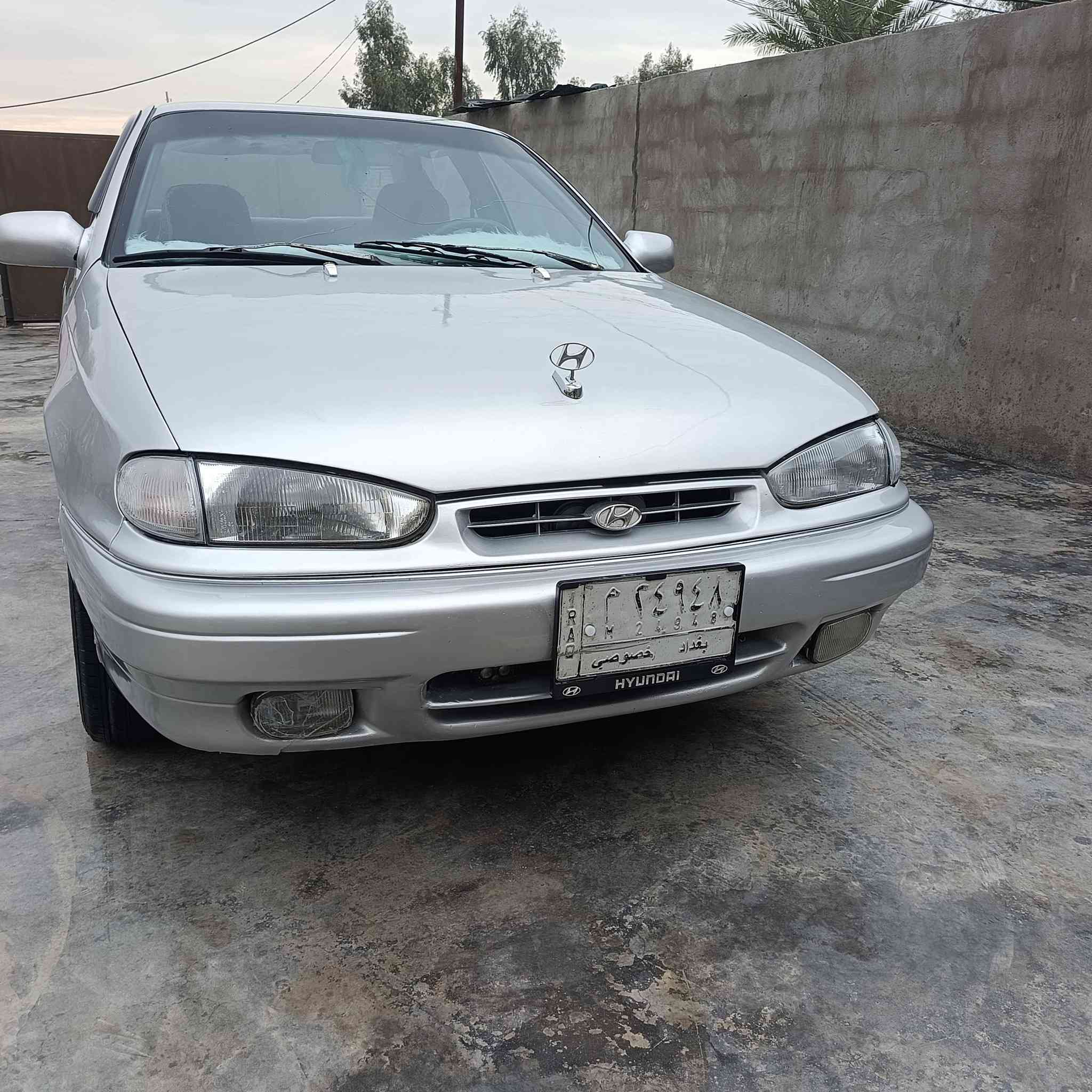 السلام عليكم
سياره انترا 94
رقم بغداد سنوية 27
السياره فرممات ابدلادية شرط مكفولات 
صبغ عام للجمالية باللة العظيم 
زوج تايرات
تدفئة تبريد
محرك ونضافة من كلشي السياره مكفولة.
السياره رايدها 37 وبيها مجال للجناي.
***********
