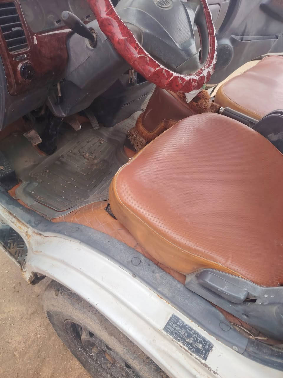 سلام عليكم كيه بنكو ثريه موديل ٢٠٠٨ للبيع سنويه ٢٠٢٩ بسمي سعر ٧٨ وبيهه مجال 
مكفولة رقم الهاتف ***********
