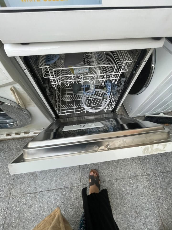 غسالات صحون جنرال
مامستخدمة 
نبيعه بسعر المستخدم
275
وتوصيل مجاني لبغداد وديالى وصلاح الدين وكركوك 
***********
اتصال واتساب@
