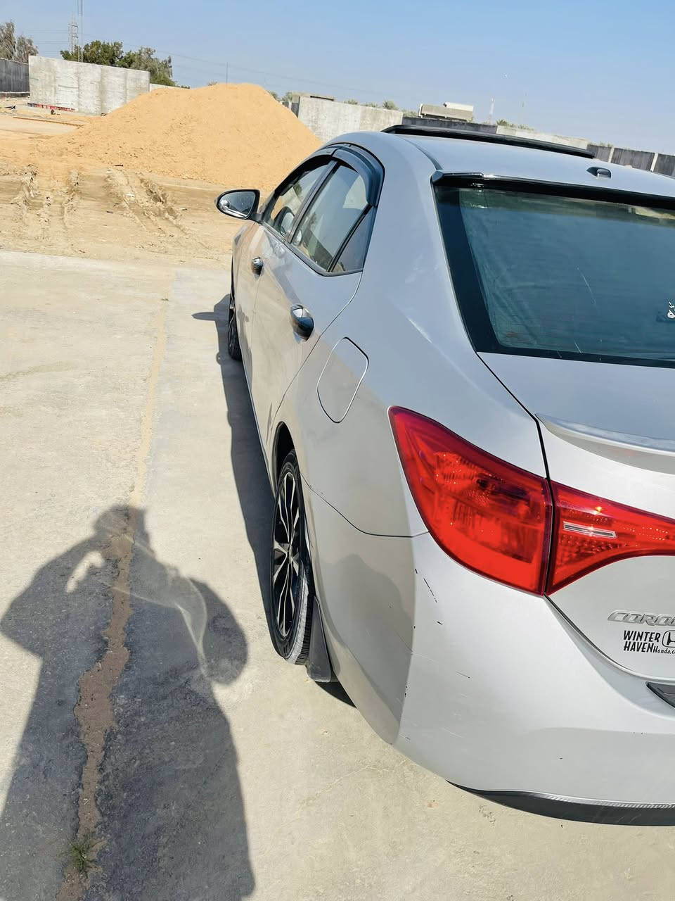 سلام عليكم 
كورلا 2018 se 
فول 
فتحه 
كشنات جلد 
بصمه ابواب 
رادار 
تحديد مسار
مثبت سرعه 
شاشه جبيره
شفتات ستيرن 
حادثها بابين عكس السايق مبدلات 
مكينه گير حداديه كفاله 
سعرها 144 وبيها مجال
رقم بغداد بااسمي مكانها كربلاء 

 ***********
