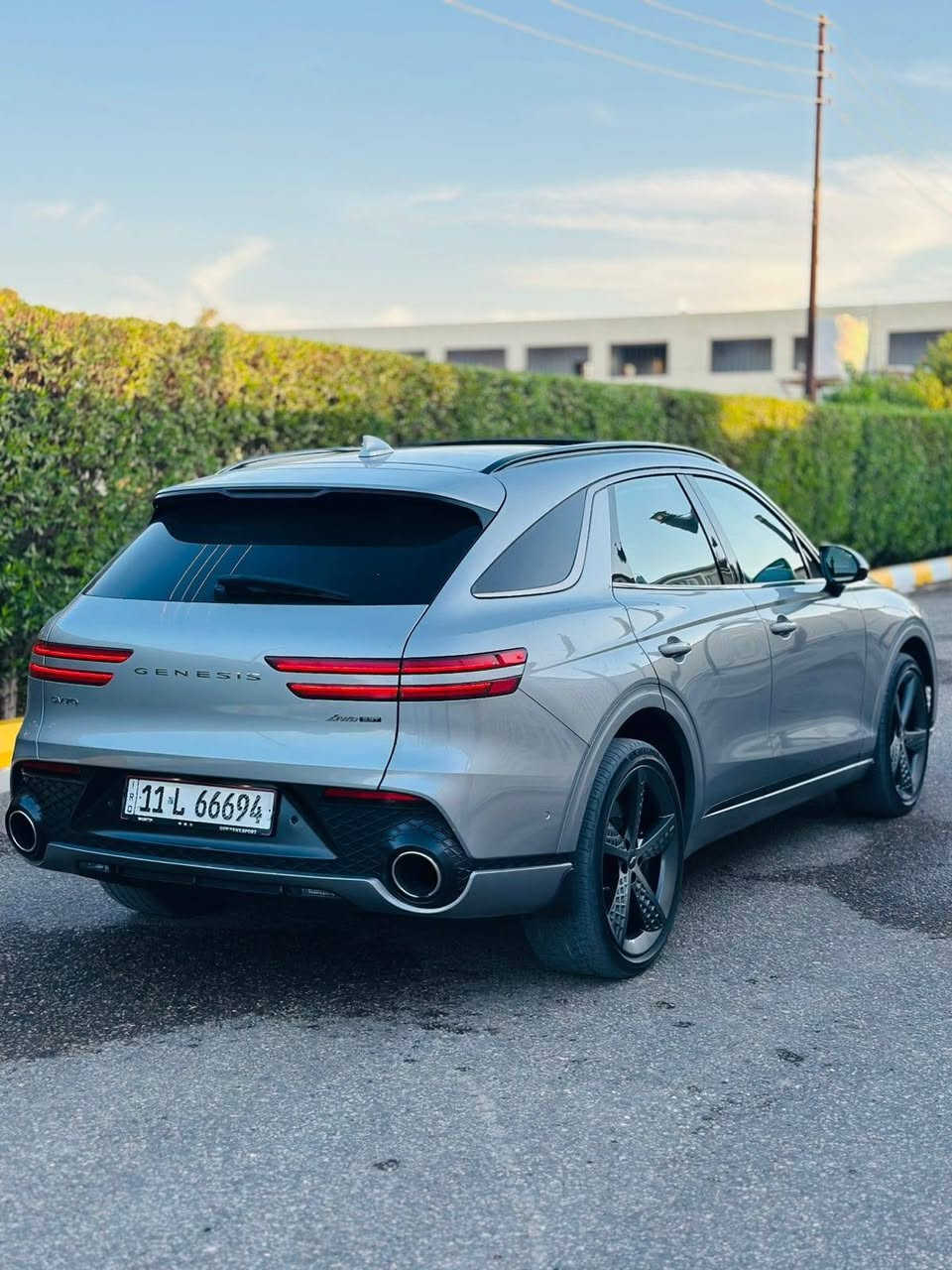 جينيسيس GV70 موديل 2023 برستيج 
رقم بغداد مميز شرط التحويل

الـــــــــــــسعر : الرد تلقائي 📩

المحرك 3500  تون تيريو 380 حصان 
ماشية 70 الف ميل  قابل لزيادة

اعلى موصفات بالسيارة
فول فول مواصفات 6 سلندر فور ويل بانوراما
رقم بغداد مميز ب اسمي تحويل مباشر
تخم جديد + شوت جديدة + دسكات
 
تشغيل عن بعد 
داتا شو (HUD)
شاشة كبيرة
فور ويل 
كامره دواره 360درجه 
تحكم ستيرن
رادار
نظام مراقبة السائق بكاميرا خاصة في العدادات 
حساسات

وهواي مواصفات بيها
السيارة حيل نضيفة ماتحتاج اي مصرف

الضرر فقط بنيد مبدل و مصبوغ
الدعامية مبدلة بلادي نفس اللون و بدون دواخل

لا لغد و لا شاصي حته البراكيت ما مطخوخ
ايرباك دركه فقط طاك
 
مكان السيارة: الحلة
للاستفسار : *********** واتساب

لعرض سيارتك على الصفحة بنفس الطريقة راسلنا
