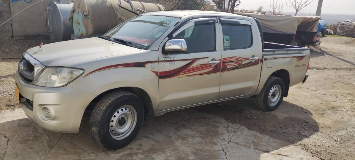 پیکاب مرزیەمۆدێل2006بۆیاغ عام وەرگەراوەمەکینەی نەکراوەتەوەتەبریتوگێروکارەبایوبەناوکردنوتوندوتۆڵیوداربەردی بەشەرتەنرخ105گەڵاومەجال شوێن نزیکی هەولێرژم*********** أربيل, العراق
