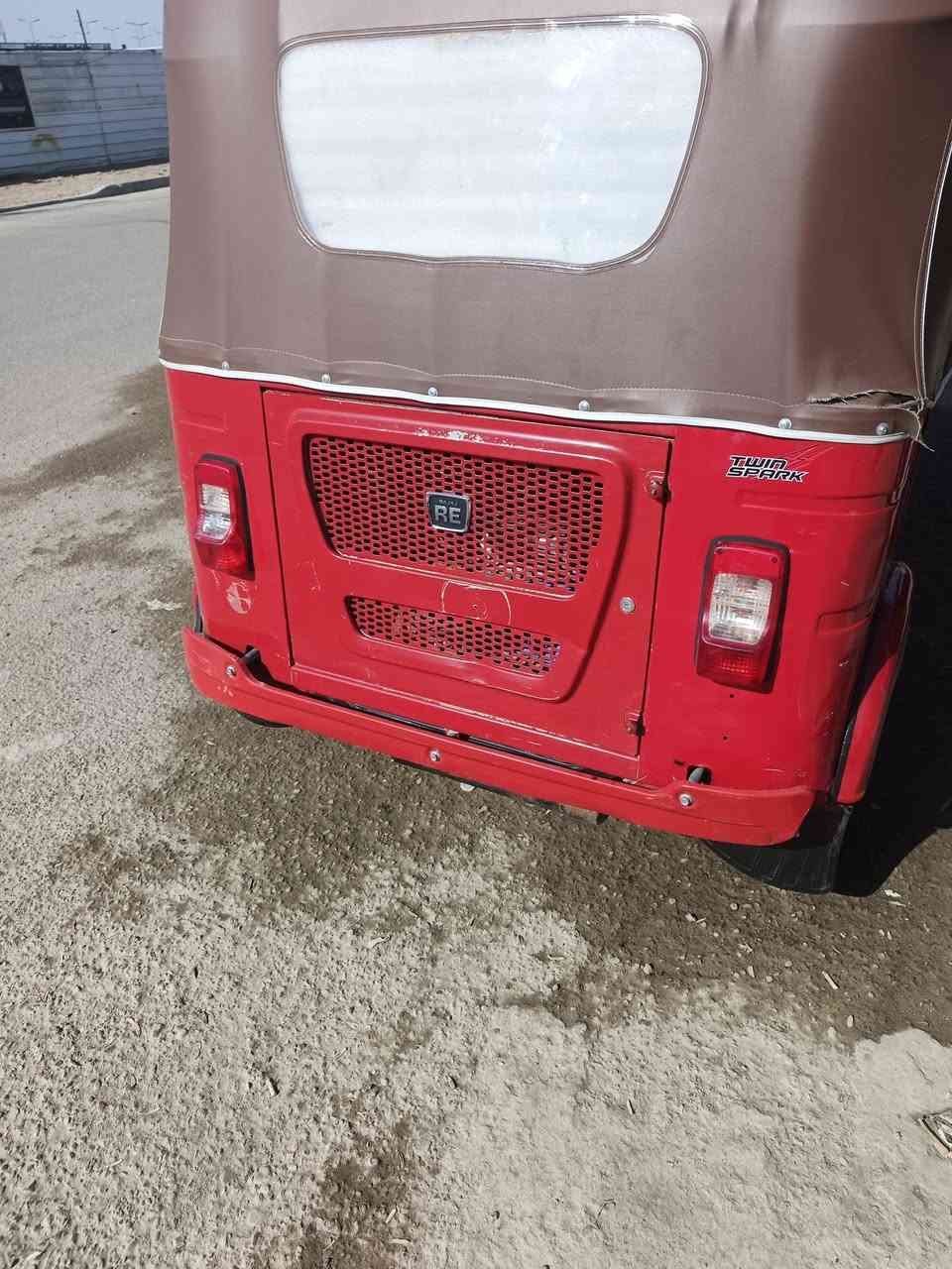 يالله السلام عليكم تكتك موديل ٢٢للبيع لوحه وسنويه جاهزه لتواصل على الرقم ***********
