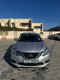 نيسان سينترا (S) الموديل : 2018   المحرك : 1.8  الضرر : قطعه وحده صبغ ...