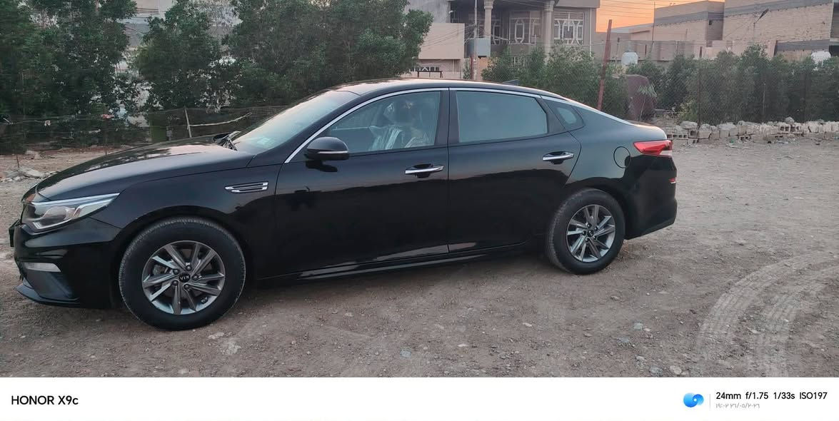 سلام عليكم كيه ابتمه 19بس بنيدضرروصبعين السياره ماشيه 64الف السياره جديده مال بيت السعر145وبيهه مجال ديالئ بلدروز  ***********

