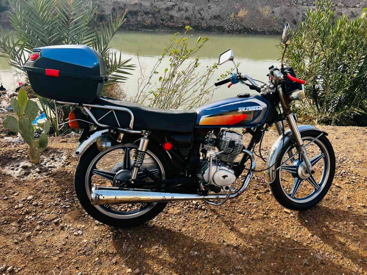 سلام عليكم شباب دراجه بارت ٥ كير دراجه وراق  سعره ٦٠٠.......مديل ٢٠١٤ ارقم ***********
