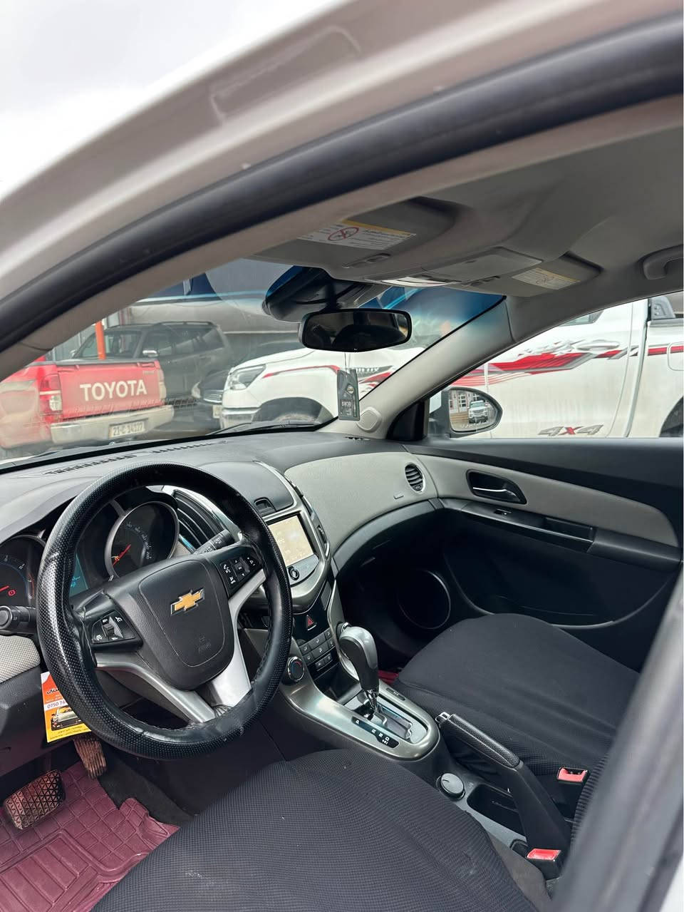 للبيع كروز موديل 2017
صبغ فقط جاملوغين بدون دواخل 
سعر87 $ دولار مجال 
غرامات و تحويل شرط 
فول مواصفات بصمه شاشة ويل كب
اللاتصال *********** دهوك, العراق
