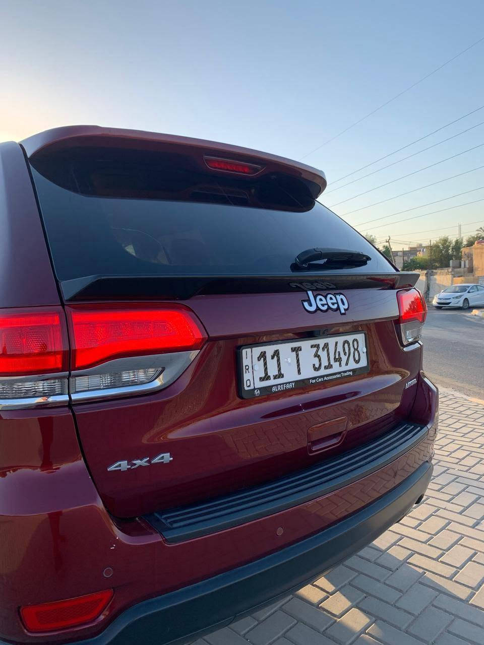 السلام عليكم شباب جيب موديل 18 وارد امريكي حادثها جاملغ وبنيد للبيع السعر 200 ورقة وبيها مجال الل الاتصال*********** علي
