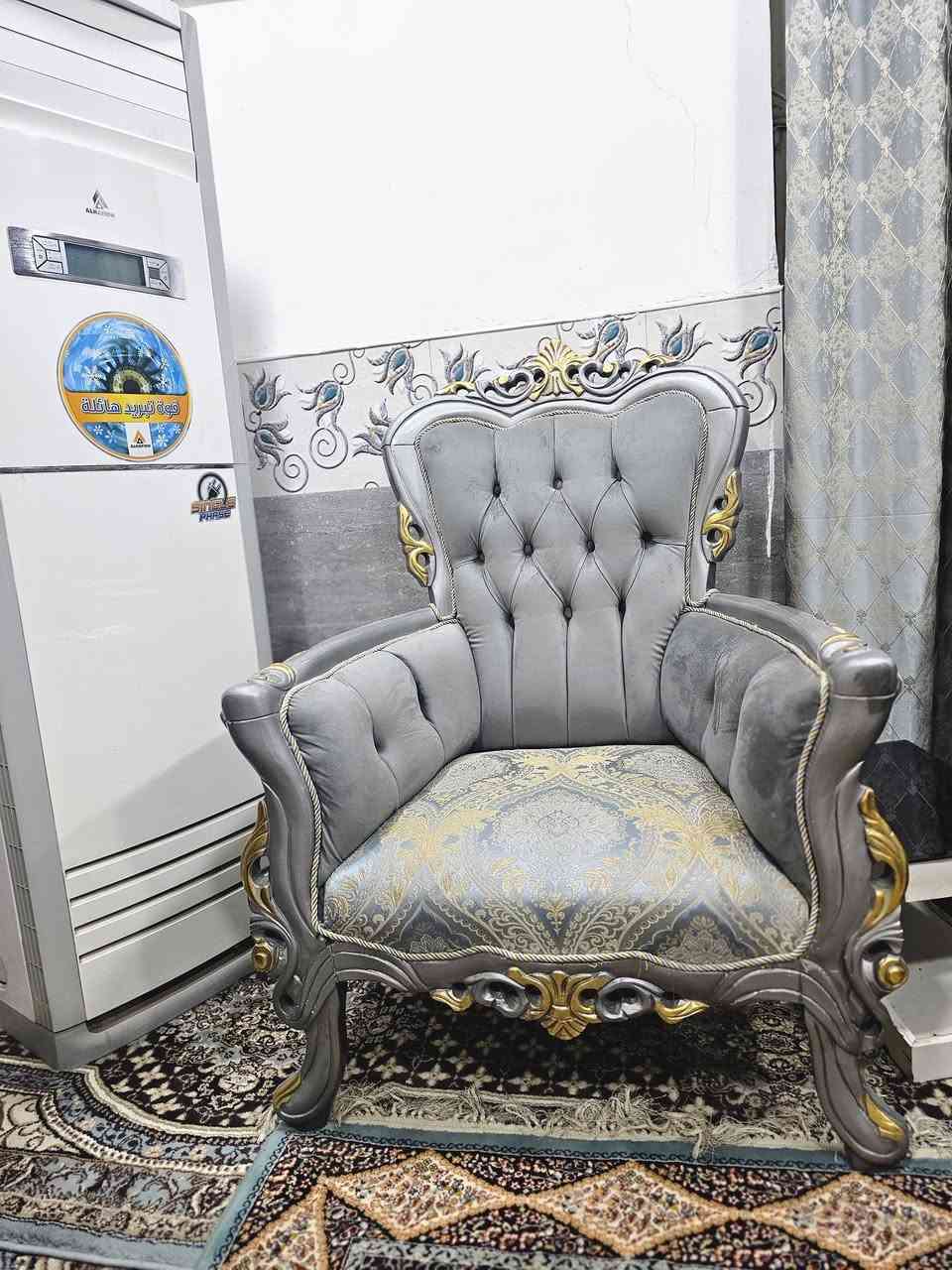سلام عليكم تخم ملكي تركي نظيف جدا مع طبلة وسطيه كبيره صار سنه من اشتريته سعره ١٢٠٠ مليون ومئتين العنوان الديوانية العروبه رقم الهاتف *********** ابو علي
