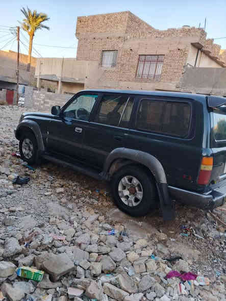 السلام عليكم لاندكروز موديل ٩٦ رقم الانبار مشروع وطني مكينه جديدة كير اوتماتيك مصبوغة حزام السياره فول مواصفات لوكير شغال السعر ٦٥ مكانها بغداد ***********
