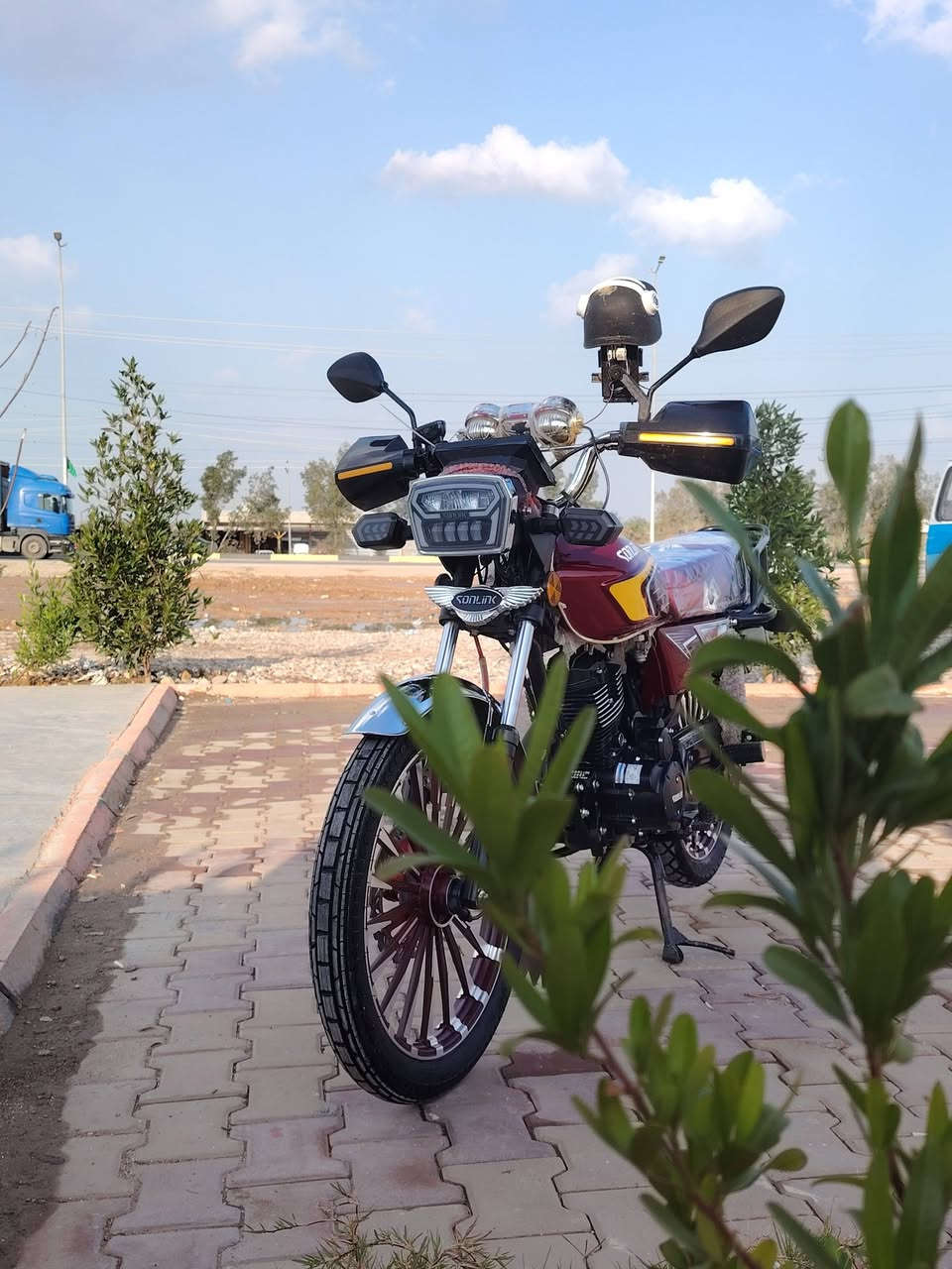 السلام عليكم دراجه للبيع موديل 25 اوراق بغداد  لمكان واسط عزيزيه***********/***********1
