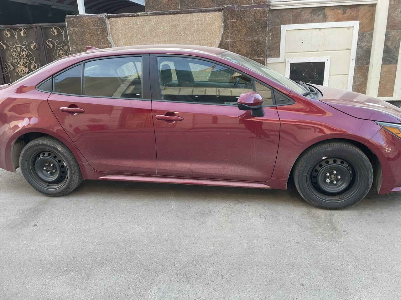 كورولا للبيع موديل 2024 سياره جديد ماشي ١١الف سياره تخم تاير جديد سياره معرف موصفاته السعر ١٦٥ بي مجال صور حادث بل منشور بسمي سياره ***********
