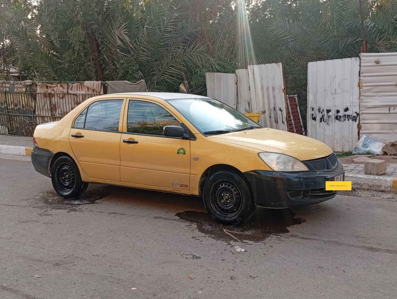 لانسر 2010 بغداد انكليزي بيه طخه بالجاملغ الامام السائق والهلالات صبغ والباقي بلادي مصفره هيئه وغرامات الصدر الامامي جديد سعر 60 مكان بغداد الحسينيه  للاستفسار ***********
