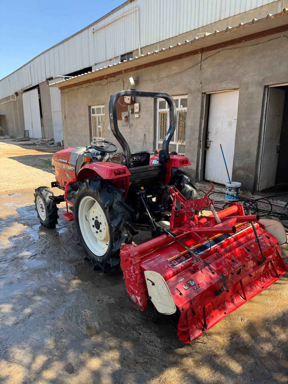 ينمار ياباني دخول جديد RS240
موديل حديث 
النضافه واضحه بل صور 
كاروبه جديده بمعنه الكلمه 
مكفوله من كلشي نضيفه جدآ 
المواصفات
دبل اكسل4×4
باور استيرن ابلاد PS
رفاس ابلادي 
مكينه مكفوله من الصبغ 
تخم تاير جديد
محرك كير اكسل مكفول شرط الفحص 
العنوان بابل قرب جامعه بابل
للاستفسار اكثر 

***********

ابو مصطفى
