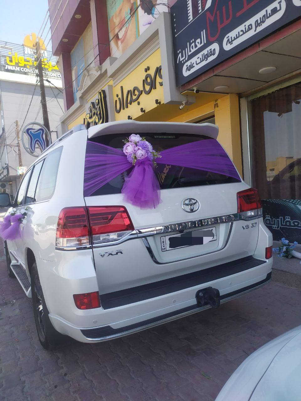 📌 للبيع — تويوتا لاندكروزر VXR فكسار 2019
اللون الخارجي: أبيض
اللون الداخلي: بيج
المحرك: 5.7 لتر V8 (8 سلندر)
القير: أوتوماتيك 8 نمر
الدفع: رباعي 4×4
الكيلومترات: 142 ألف كم
⭐ مواصفات VXR المعروفة:
فول مواصفات 
3 شاشات
فتحة سقف
كشن جلد كهرباء
تشغيل عن بُعد
نظام ترحيب (إنارة + مرايا)
عينه لكزس
دبل ماوس
مثبت سرعة
تحكم دريكسون
حساسات + كاميرات
🛠 الحالة والصيانة: 
✔️ كفالة من صبغ وضربة
✔️ فقط بارد بسيط
✔️ وتكحيل على كد إصبعين 
✔️ الصيانة بالكامل بشركة ساز
✔️ السيارة نظيفة وجاهزة
🛞 إضافات:
تخم تاير ياباني 
رقم أربيل
💰 السعر: 61500 قابل للتفاوض 
📍 الموقع: البصره الجنينه 
📞 الاتصال: ***********  
واتساب ***********
