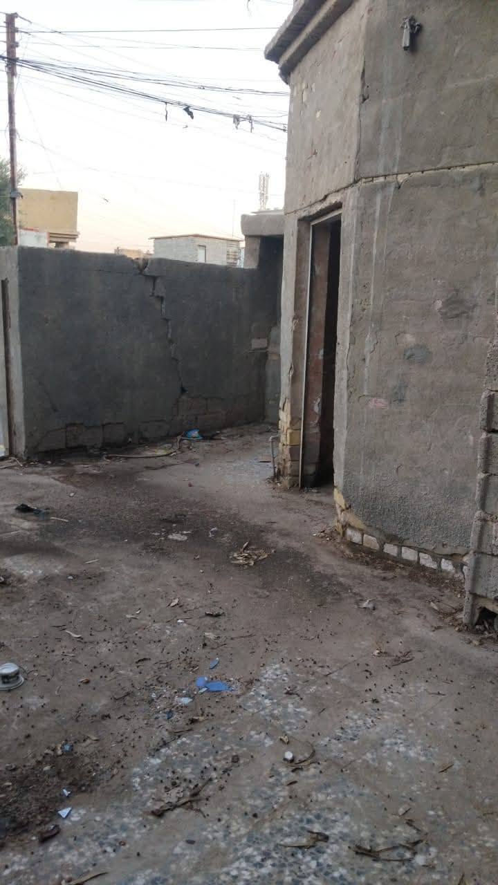 دار للبيع او مراوس 
المساحه 108متر مربع
بغداد..الحسينية..مسقط..قرب شارع ابو جلال
***********
