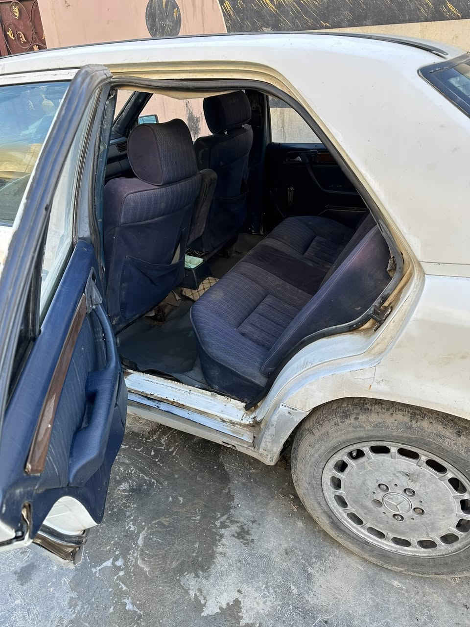 مارسيدس دب موديل ٨٧
كير ومحرك خير من الله 

ادامه مسويله من نوزلات بلكلت واير بلك تخم كلهن حاوية

صدر امامي خلفي حاوية قبل اسبوع شاده 

السيارة خير من الله 

مكان السيارة ديالى بهرز حي السلام 

رقم مميز    (9910) صلاح الدين 

تحويل ثاني يوم 

السعر ٢٨ ورقة وبيه مجال 

***********
