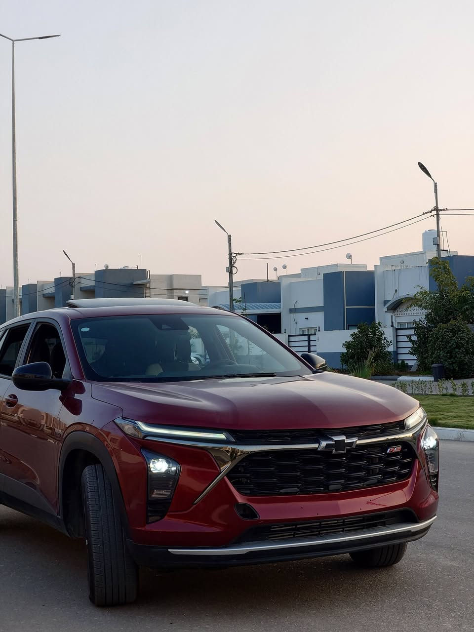 - شفرليت تراكس موديل 2024 السياره RS فول مواصفات 1/1الون مميز.
- المحرك : 3 سلندر 1.2 تيربو
- مواصفات:
* تشغيل عن بعد
* مودات قياده رياضي وعادي
فتحت سقف
* تدفئه ستيرن
* تدفئه كشنات
* تحديد مسار 
* رادرات امامي وجانبي
* كامره دواره 
* شاشه لمس
* حساسات خلفيه 
* تحديث على النت للانظمه
وبعد بيهه هواي موصفات
🏠مكان السياره كربلاء 
السعر:133$ بسعر مناسب 
 للاستفسار : ***********
