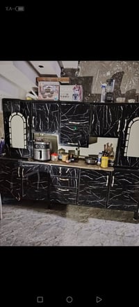 كاونتر للبيع سعر ٢٠٠ وبي مجال للتواصل 07715705416