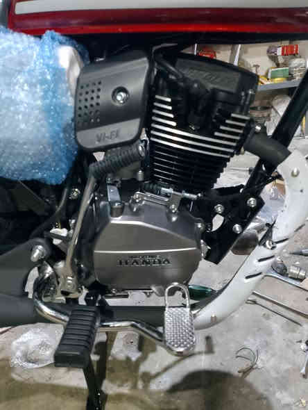 سلام عليكم وصلت دراجات 5كير هونده سلف موديل 2025
الوان ازرق ماروني سعر 775الف مراوس ايضا حسب القناعه 
عنوان ديالى قضاء قرة تبه حي النصر شارع العام قرب المستشفى الجديد موبايل *********** ومن الله التوفيق
