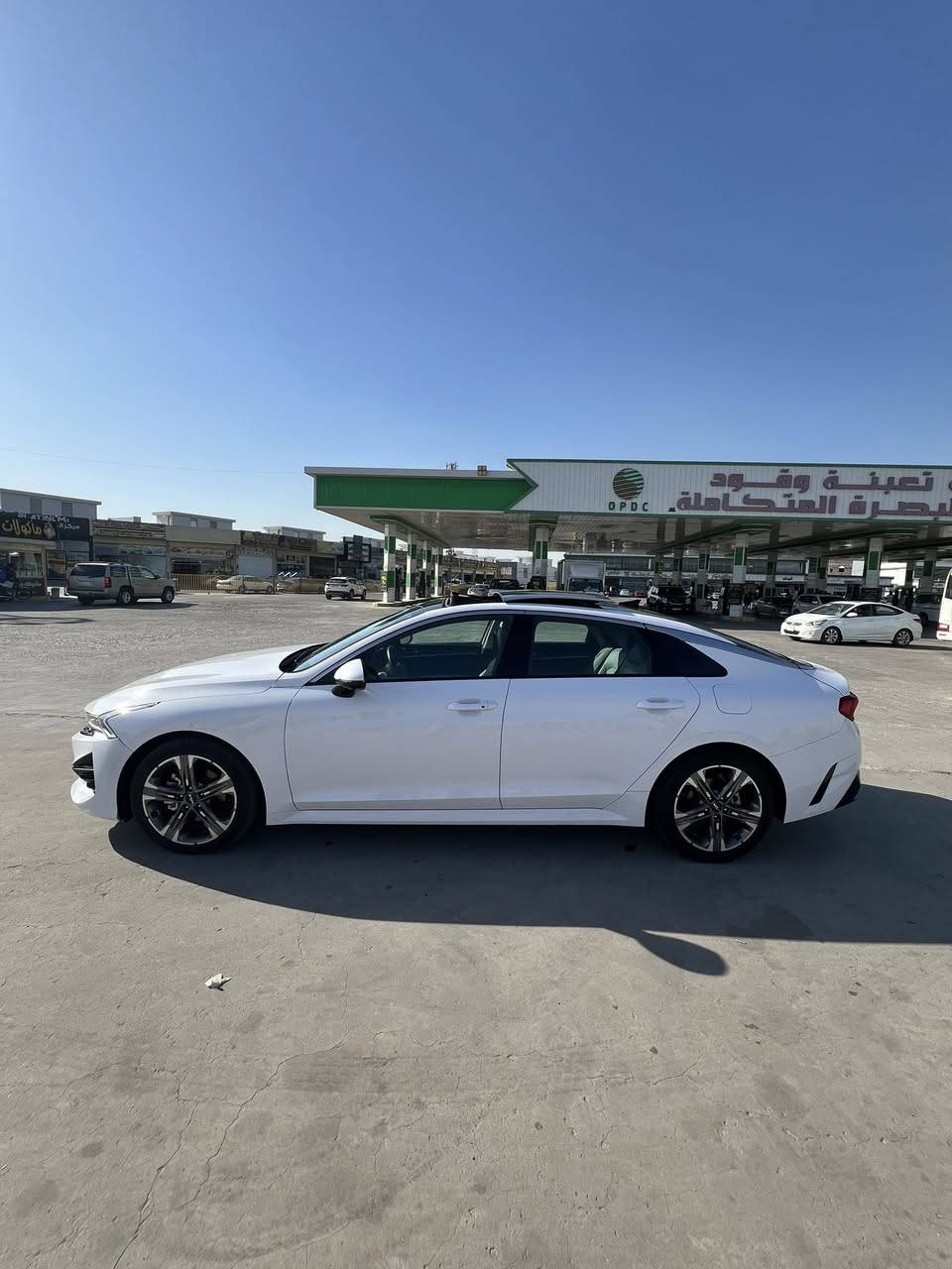 سلام عليكم
K5 2024  فول لأخير اي اكس 

مواصفات 

لد متكامل داخل الغرفه 

بصمه دخول ذكي

كشنات تدفئه 

لايت امامي ذكي عالي وناصي Auto 

شاشه متصله حجم 12.3 

شحن هاتف لاسلكي 

ابل كار بلي اندرويد اوتو لاسلكي 

هاند بريك بصمه

تشغيل عن بعد 

مثبت سرعه 

نضام ABS

مانع انزلاق حساس أطارات 

اطارات تخم جديد

بك لايت ليد 

رادارات جانبيه 

رادار امامي وخلفي

مراقبة النقطة العمياء

رادار الخطوط البيضاء 

اشاير بالمري 

مقعد امامي كهرباء 

نضام قياده أيكو + سبورت +سمارت +نورمال

بلوتوث + aux + usb + type-c 

فول تحكم ستيرن

كير أوتو + عادي

اوتو بريك  

‏ ‏الخريطة

توقف ذاتي عند الرجوع

صندوك بصمه

‏AUTO HOLD

نظام الملاحة

مصابيح خلفية LED

مصابيح ضباب LED

السياره وارد امريكي 

خاليه من اي نقص ***********
