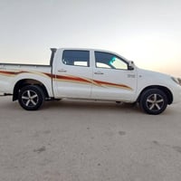 هايلوكس • ٢٠١٠ • رقم بغداد