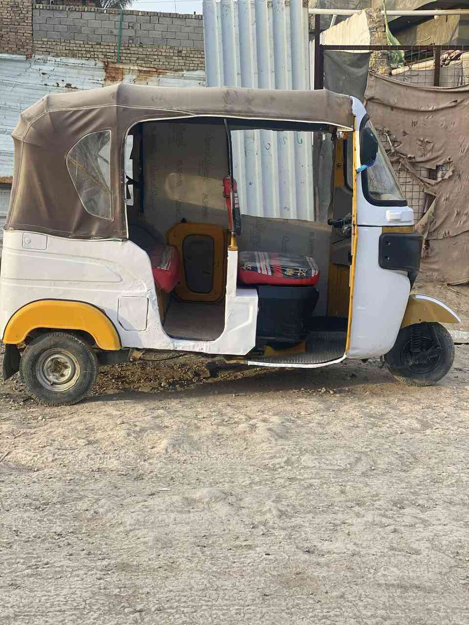 سلام عليكم تكتك للبيع موديل ٢١رقم وسنويه تحويل ثاني يوم تكتك بيها ضربه بل صفحه ومعمره صبغ عام مكينه تنقص سعر وبيها5800 مجال شراي هاذ رقم   بغداد النهروان‏‪0778 348 2080‬‏
