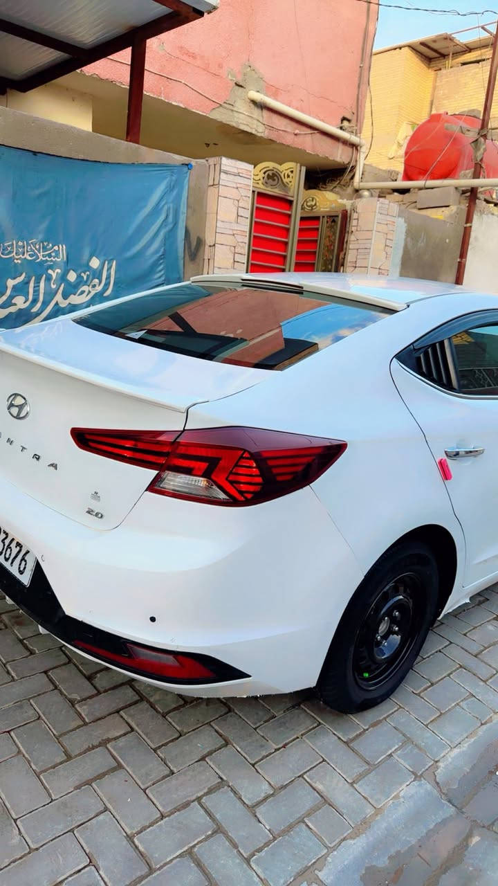 هونداي النترا 2020 خليجي
السعر 155 وبيه مجال كلشي ذاكرلك 
فول مواصفات 1/1 محرك 2000 دوش كير at 
كير ومحرك مكفول ماشية 180 km 
مكفوله قطره صبغ مابيه 
بيه بس جاملغ امامي شبر بارد 
رقم بغداد الانكليزي تحويل ثاني يوم 
فتحه 
بصمه
بصمه ابواب وصندوق 
صندوق ذكي 
شاشه اعطال 
اشاير مري + ترحيب عند الفتح
تبريد قطعتين 
حساس دعاميه امامي خلفي 
3 انضه قياده (سبورت+ايكو+نورمال ) 
شاشة كار بلي + كامره 
عدسات زنون + تحكم بمستوى الايت 
تختم تاير جديد 
صدر جديد قبل سبوعه ادامه كامله 
جاهزه كل نقص مابيه 
بغداد مدينة الصدر ***********
