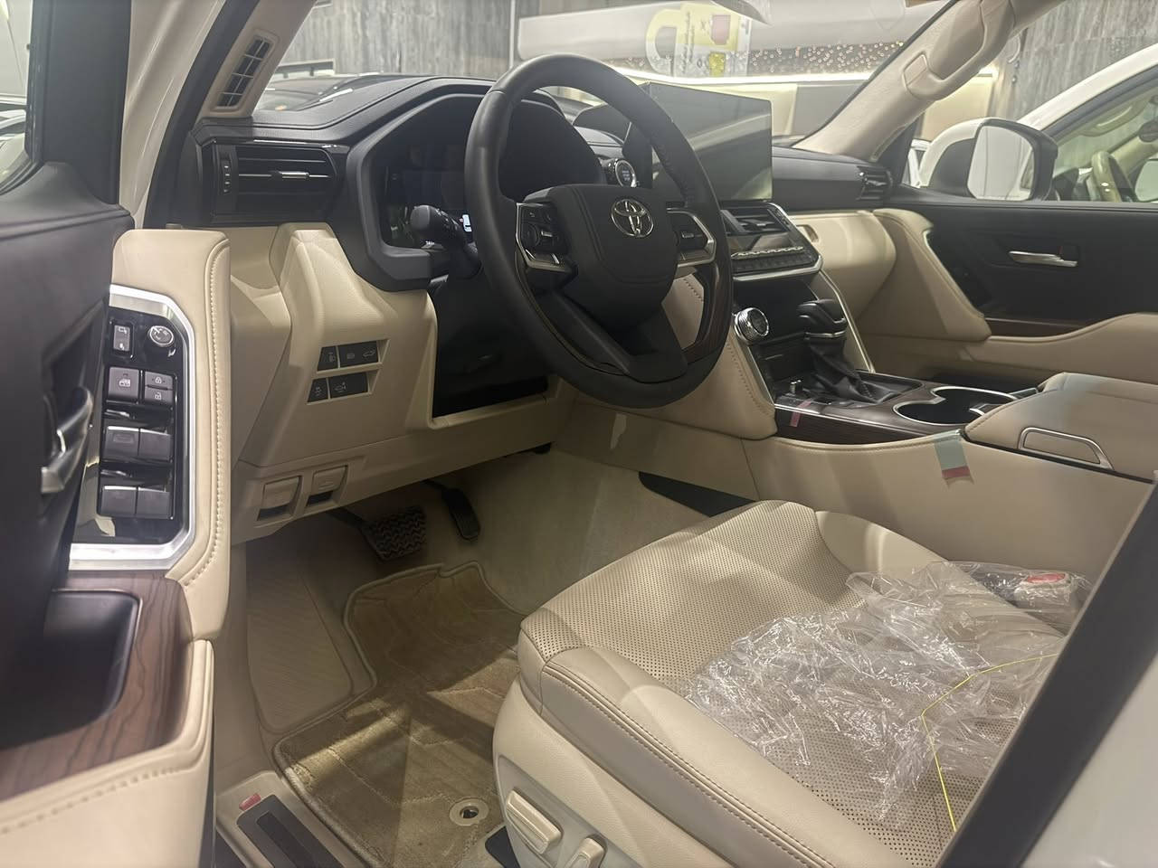 لاندكروز 2025 زيرو ساز اربع كامرات ورادار الاصلي وجبة ال Tss
GXR محرك 4000 الاف تنفس طبيعي 

للاستفسار على السعر على الخاص او الواتساب 

***********
