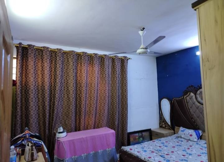 سلام عليكم دار للبيع مساحه 50 متر سريدات قديمه بدايت مربع ثالث كامل من كلشي مانقص اي شي استفسار ***********
