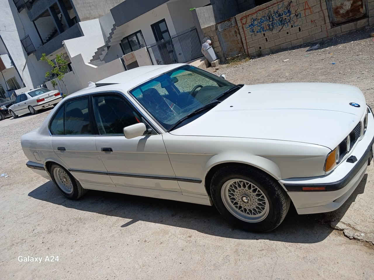 بسم لله رحمان رحيم 🩵

سلاوخواتان لێیبت بیم مۆدێیل 1990 520گێڕەعادەی سلایت چوارچام کاربای موسو بڕاوە بشرت ڕەقەم هەولێیر تاحوویل خرام بشرت بێ دەعاموولێی دەروای پشتووپێیشی کپسە تابریت ساردەوگارم بشرت گێڕەومەکین بشرت سعری 45گەلاومعمل بۆزانیار***********

