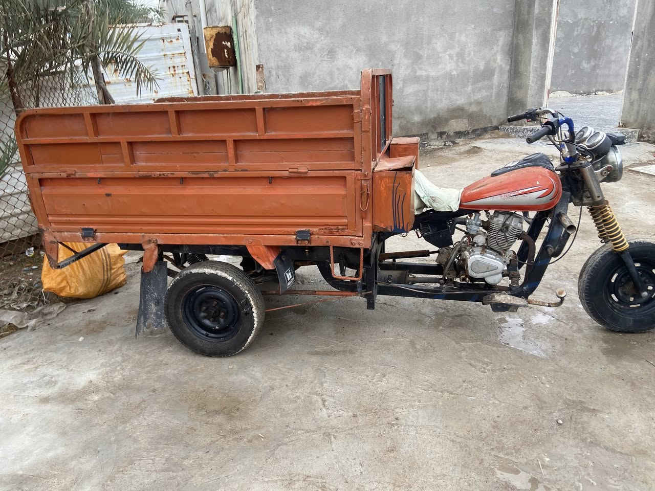 سلام عليكم ستوته البيع او مراوس ليفان كلشي شغال بيه أدوات مكان كرمه علي تواصل خاص واتساب فقط


**إذا كنت صاحب هذا الإعلان وتريد حذفه لأي سبب، رجاءا أرسل رسالة إلى الدعم الفني**