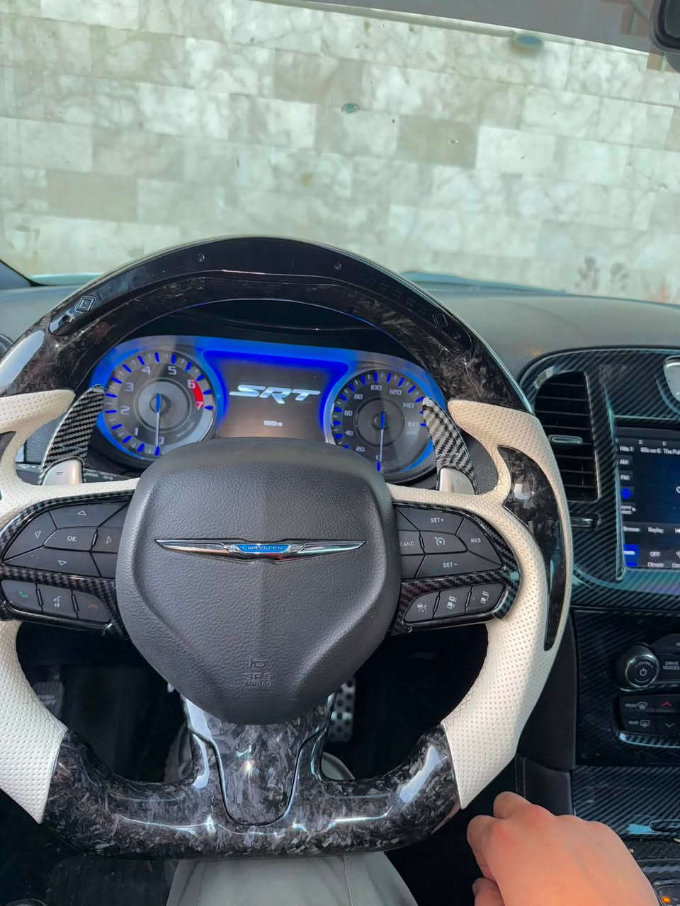 بيع سريع
اوباما 2023 SRT اصل النداء الأخير  

السياره ماشيه 33
رادار امامي وخلفي
بانوراما 
عليها درگه RPM كاربون فايبر
كشنات تدفئه تبريد 
نقطه عمياء 
محرك 6400
بيها هواي مواصفات بعد
حادثها 3 قطع وبالعراق صار بيها 3 حادثها مو بسيط واصل شاصي 
السونار بالمنشور 

سعرها 198 وبيها مجال بسيط
مكاني بغداد ***********
