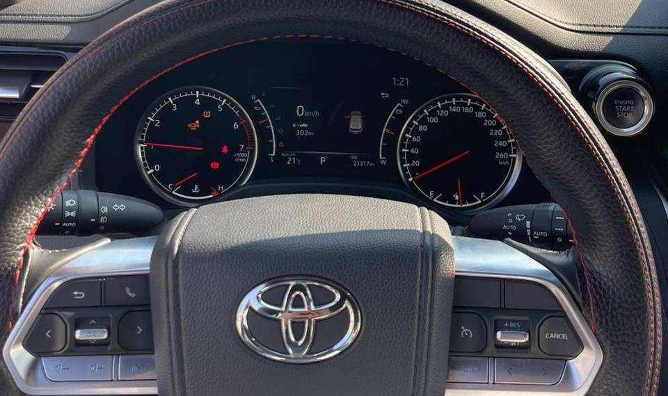 سلام عليكم 
لاندكروز موديل 2024 فول VX
مكفولة كفالة عامة من كلشي 
6 سلندر توين تيربو 
مواصفات السياره 
ماشيه 21 الف حقيقي 
فتحة سقف 
جنطة كهرباء 
كراسي جلد 
كراسي كهرباء 
شاشات تطبيق اصل 
3 شاشات 
كراسي تدفئة 
كراسي تبريد 
لايت زنون 3 عدسات 
كشاف لايت 
زراك لايت 
3 قطع تبريد 
جامات تصعد وتنزل كهرباء اوتو 
مري كهرباء وشفط 
نضام SPORT
نضام OTOhold
نضام صعود الجبال 
نضام المنحدرات 
داخل جلد بيجي 
بك لايت LED 
كامرات خلفية وامامية 
حساسات أمامية 
حساسات خلفيه 
سياره جديدة حيل سعرها معقول بلعافيه ع الياخذها 

مكان السيارة بغداد 
رقم صاحب السيارة 
***********

السعر :: اطلبه بالتعليقات يصلك خاص 📩

#ادارة_الصفحه ⚡

ملاحظه / 🔴
مدير الصفحه غير مسؤول عن بيع وشراء واصوليات السياره نحن صفحه لعرض السيارات فقط.
