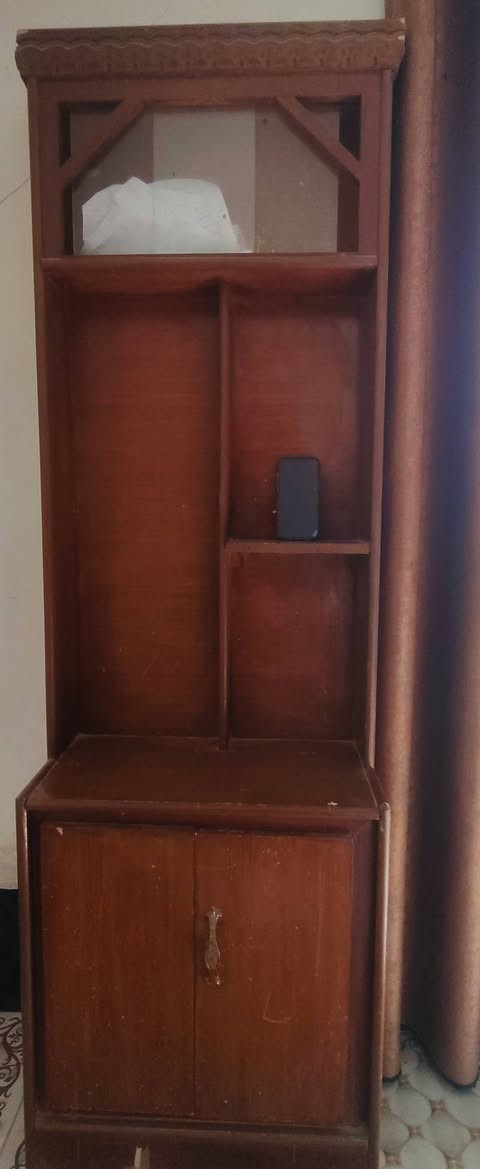 غرفه نوم للبيع نظيفه ومرتبه سعرها 400 
*********** رقم الهاتف لشراي 
العنوان الفلوجه صقلاوبه
