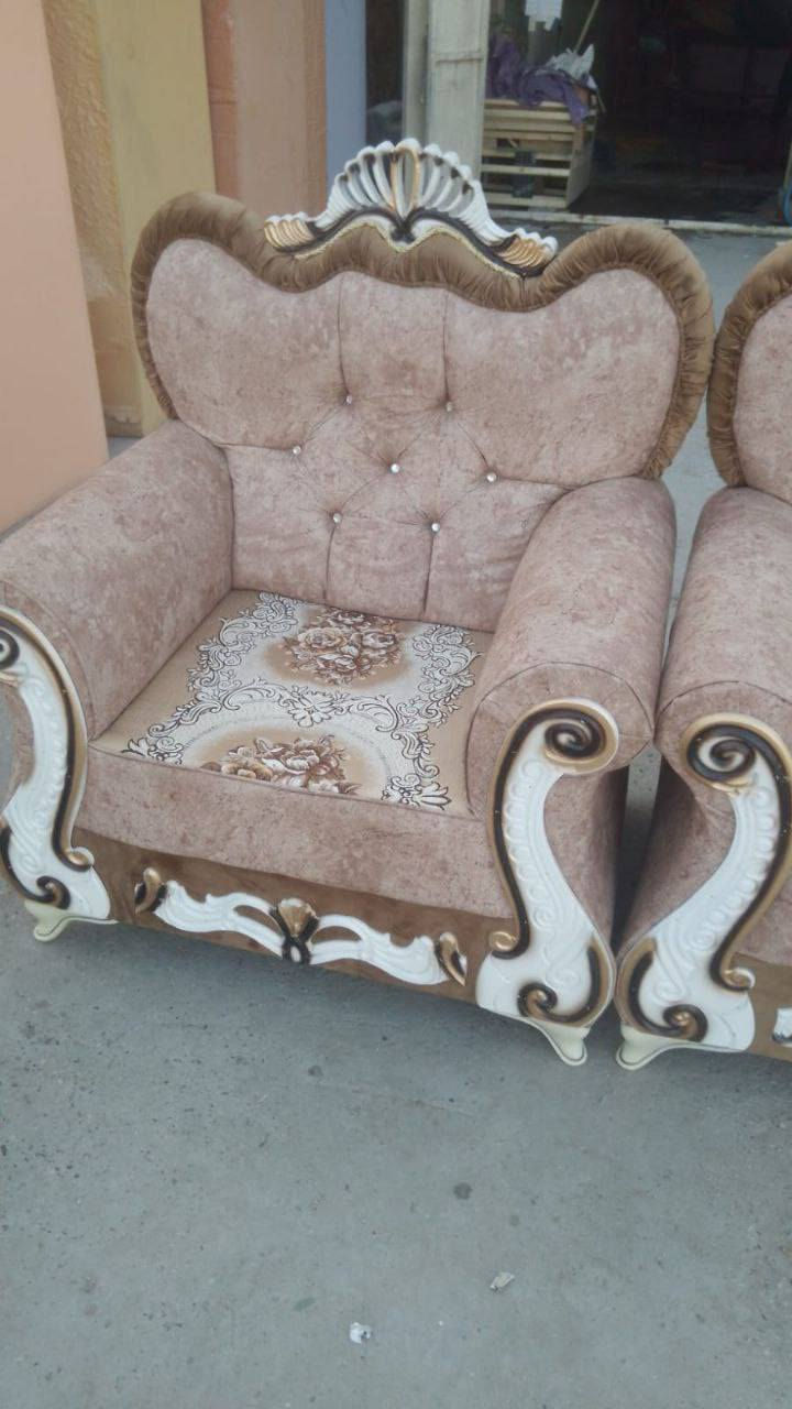 عرض خاص 650 الف 🇮🇶
مفاجئة من معمل العزاوي للتخومة والدواوين احدث الموديلات ✅
ومواصفات عالية الجودة 💪 
وبسعر 650 الف 🇮🇶 ،♥️🔥💯
 🇮🇶🇮🇶🇮🇶🇮🇶🇮🇶 التوصيل داخل بغداد مجاني 
🎁🎁🎁 سيت كوشات ست قطع 🎁🎁🎁 

تخم يتكون من قنفتين ام 3 طولهه مترين و قنفه ام 2 طولهه متر و50 و كرسيين 

يتكون من 5 قطع و10 مقاعد 

ظمان حقيقي لمدة 3 سنوات صيانه 💪💪💪 
  المواصفات
 خشب جام 
سفنج مميز
قماش قديفه تركي 
مقعد بلوك اسود 
للتواصل على خاص وتساب
توفر توصيل ☝لجميع المحافظات العراق


**إذا كنت صاحب هذا الإعلان وتريد حذفه لأي سبب، رجاءا أرسل رسالة إلى الدعم الفني**