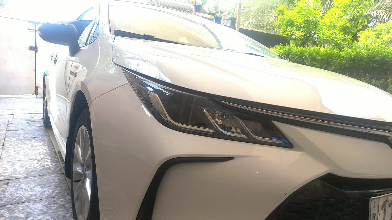TOYOTA COROLLA HYBRID 2024 💎
تويوتا كورولا هايبرد موديل 2024 (علامة سوداء) للبيع
• العداد: ماشية 35 ألف كم فقط.
• المحرك: 1800cc (منظومة هايبرد بحالة ممتازة).
• الرقم: بغداد (بإسمي والتحويل مباشر).
• المكان: بغداد - الزعفرانية.
🔹 المواصفات والإضافات:
• الكفالة: مكفولة كفالة عامة (كير، محرك، شاصي، ومنظومة الهايبرد).
• التايرات: تخم تاير جديد بحالة الزيرو.
• التغليف والحماية: مدومشة أرضية وكشنات بالكامل + مغلفة فابولن للدعامات والصندوق.
• السيستم: مضاف لها سيستم باتمان.
• الوضعية: السيارة بدون أي نقص وجاهزة تماماً.
💰 السعر:
140 ورقة ($14,000) وبيه مجال بسيط للشراي 
 بعد المعاينة.
📞 للاستفسار والاتصال المباشر (أبو علي):
***********
