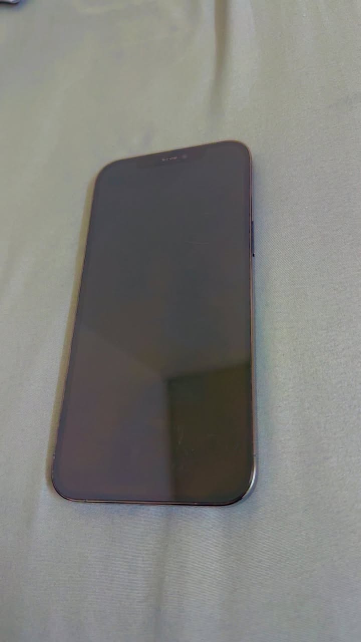 سلام عليكم 12برو ماكس جديد مكفول
جهاز مال بيت مامتعوب 
ذاكره128
بطاريه 94بلاديه 
مكفوول من كلشي جهاز نضيف 
شرق اوسط 
سعر 500 مجال 
مكاني بغداد 
تواصل ***********
