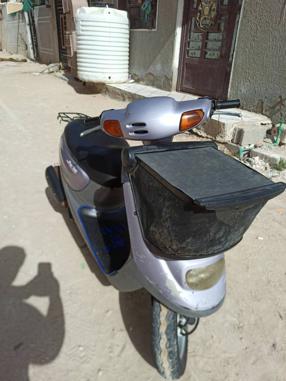 السلام عليكم دراجة منغولي للبيع سلف وهندر كهربائيات كله شغالة دراجة جديدة شاصي كفالة  مابيهة صوت كير مكينة ما مفتوحة ناعمة دراجة مال حاوية السعر 525 مكاني كربلاء كنطرة السلام ***********
