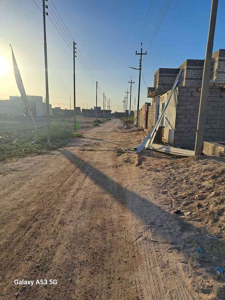 السلام عليكم
توفر بتلو كامل درجه اوله شغل بيدي للبيع المكان الثغر المشراكه قريب ع الشارع العام خلف علوة ماجد حمدان مع توفر خدمات ماء كهرباء  المساحه الكلية 250 متر
متكون من ديوانيه   
موزع+غرفتين +مطبخ كردور حمام داخلي صحيات خارجيه 
سعر ٢٠وبيه مجال 
تواصل ***********
