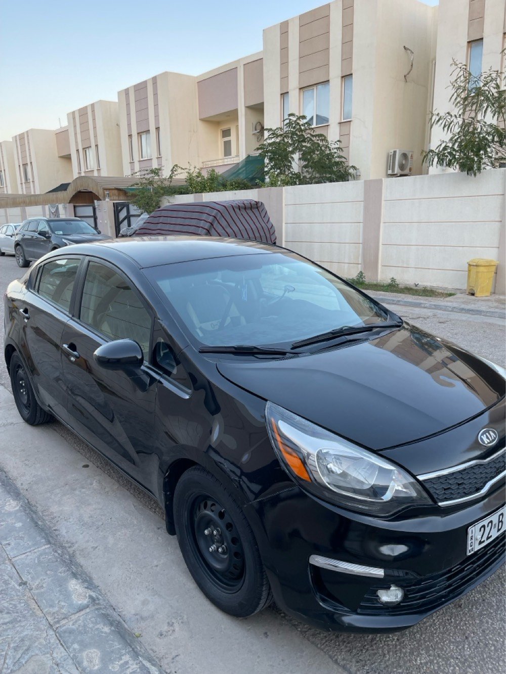 السلام عليكم  للبيع كيا ريو موديل ٢٠١٧ 

السعر ٨٥ وبيها مجال قليل 

رقم اربيل مكينه ١٦٠٠ بيها بداية تبخير

كير 6 نمر رياضي

تحكمات استيرن +حساسات خلفية 

شاشة كبيرة +نظام أيكو 

حادثها ٤ قطع صبغ فقط مو تبديل 

للاستفسار ‭٠٧٧٧ ٩٩٣ ٩١٧٤‬