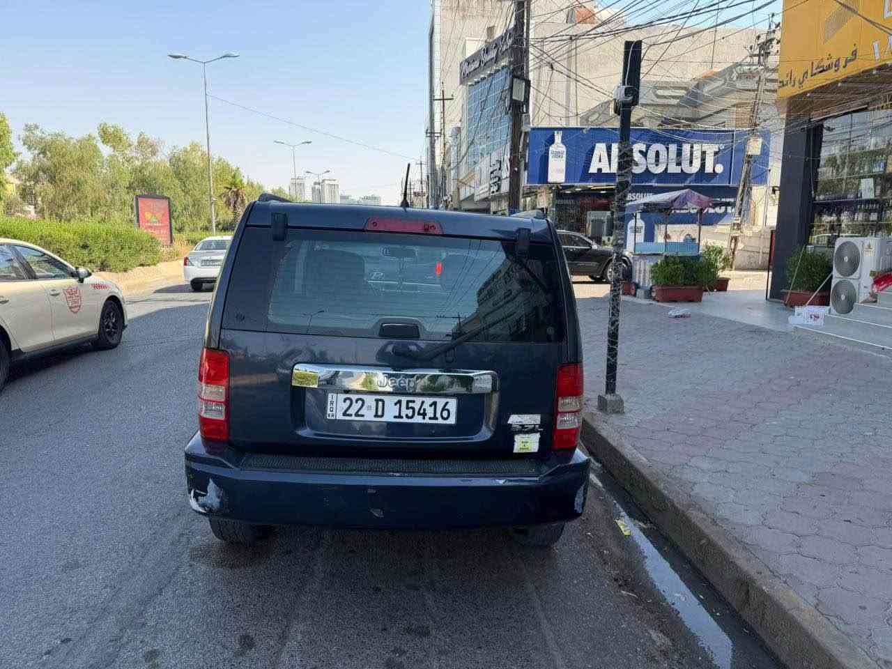 موديل 2008 
3 قطع بارد 
V6
سياره نضيفه 
شرط التحويل
مكان سياره اربيل

رقم تلفون *********** أربيل, العراق
