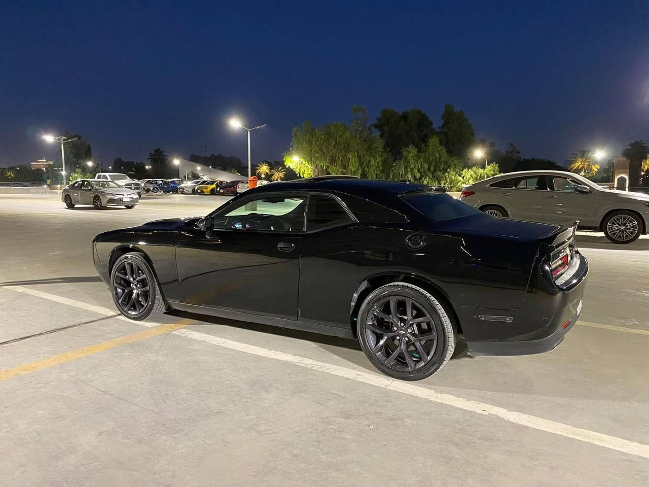 اللهم صلي على محمد وال محمد ❤️
سيارة جالنجر 2020 sxt فول مواصفات 🔥
3600 🔥
حادث جامرلغ وملصح بارد بدون ايرباك بدون شواصي بدون دواخل مكفولة من دعامية للدعامية بيها الباب كلير ب امريكا والباقي مكفول من دعامية للدعامية محرك وكير كفاله ✋ صور الحادث بالمنشور 

فول مواصفات 👌
رقم بغداد 

200💲 وبيها مجال بسيط للتواصل مراسله ع فيس او ع رقم واتس اب فقط *********** سيارة احلى من الصوره بهواي ومداخلة تصليح أبد 👌

ماشية 30 فقط ✋
