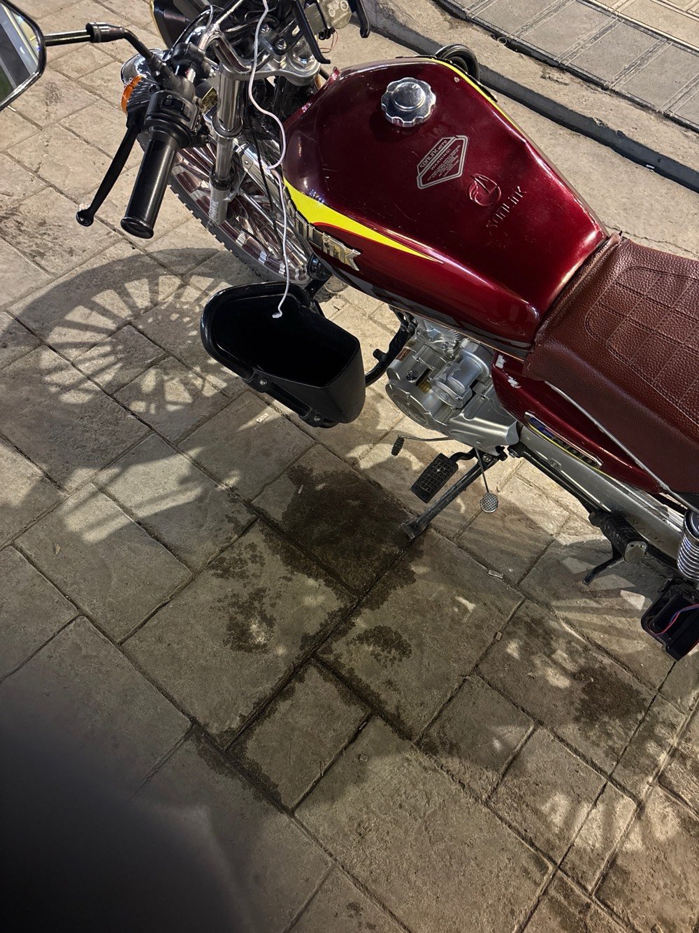 اسلام عليكم ايراني مديل24 شلعة و معدل تاير امامي نضيف و الخلفي جديد  مكينة نضيفة مرتبة بريك خلفي امامي لايت عالي ناصي و بومة بيه مكاني بغداد  سعرها750 وبيها مجال للشراي