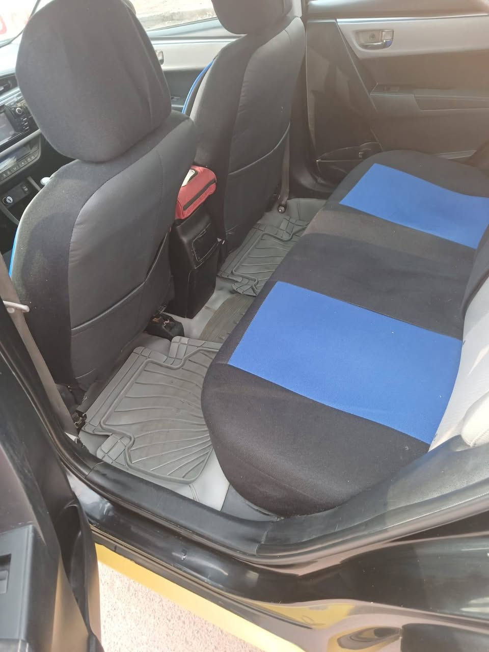 اسلام عليكم كورلا ٢٠١٥ بسمي مصفره هيه وغرامات رقم بغداد نكليزي محرك ١٨٠٠ جديد كير جديد تخم تاير جديد سياره جاهزه وخير من الله حدثها جاملغ امامي وبيها باب خلف اسايق مبدل بدون دواخل  اسعر ١١٠ وبيها مجال الطيبين، (***********)   عل خاص ماارد
