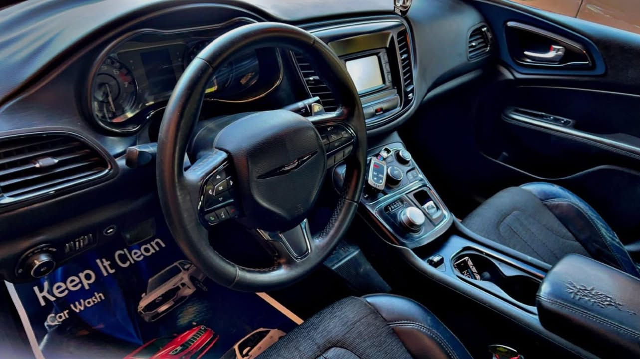 للبيع سي٢٠٠ فئة S 
موديل ٢٠١٥ 
محرك ٤ سلندر 
ماشية ٢٠٠km
سعر ١١٠


**إذا كنت صاحب هذا الإعلان وتريد حذفه لأي سبب، رجاءا أرسل رسالة إلى الدعم الفني**