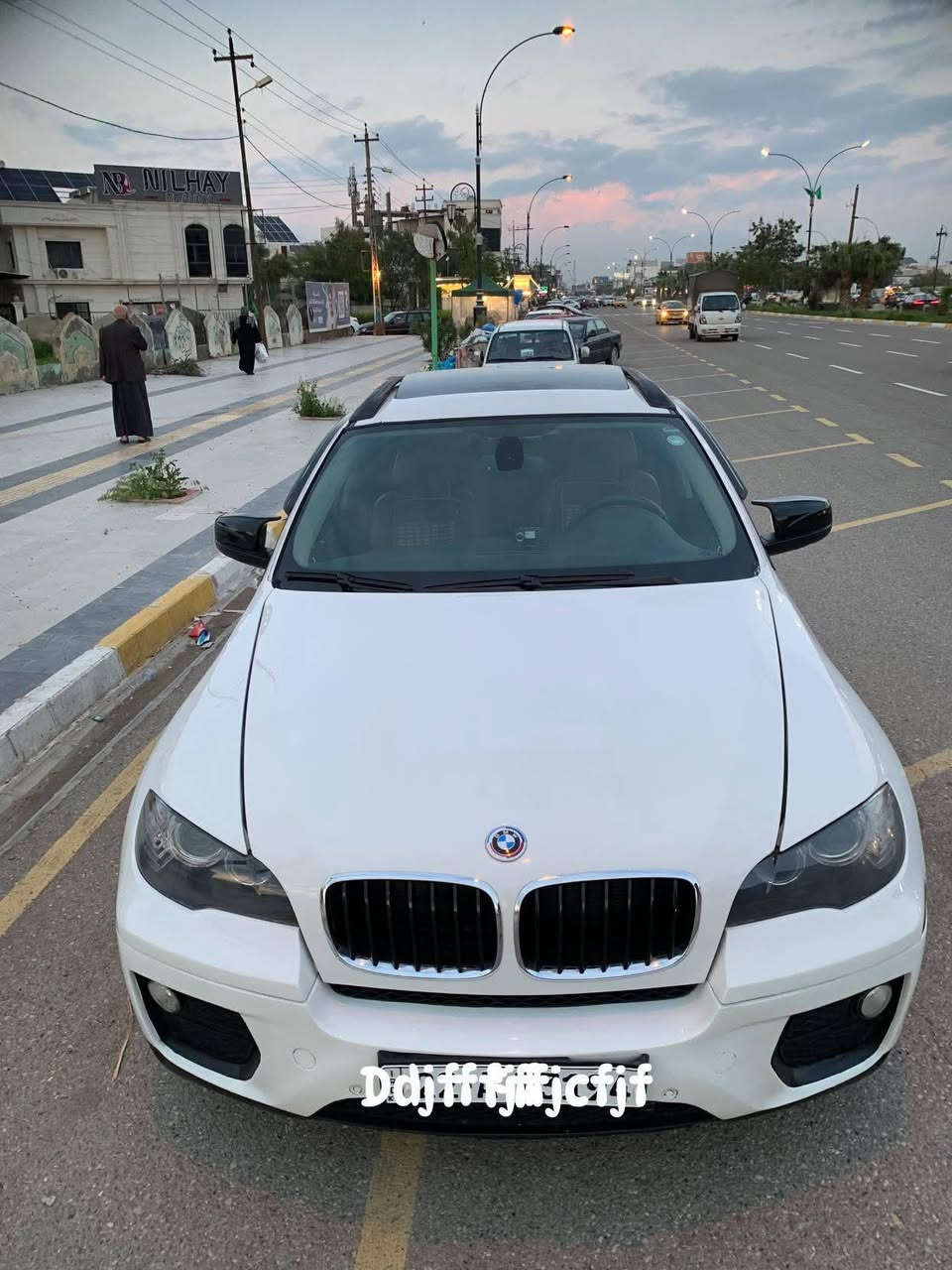 Bmw x6
‏السلام عليكم 
موديل 2010
محرك 6 سلندر N54 بانزين فور ويل
صبغ احزام بسبب تغليف بدون حادث كفاله
خليجي وكالة عروش
ماشيه 160حقيقي 
المواصفات فول 1/1خنك 
كشنات جلد كهرباء
تحكمات ستيرن شفتات
سلايت
كامرة دواره
مرايات شفط
هواي موصفات بيها 
تخم تاير جديد
حدادية صدر +كهربائيات بلادي شغال كله كفاله
كير مكينه كفاله
رقم اربيل انكليزي شرط باسمي +بطاقت بنزين
سعر 150وبيها مجال الطيبين اتصل وخادم
عنواني كركوك رقم *********** وتساب (***********)
